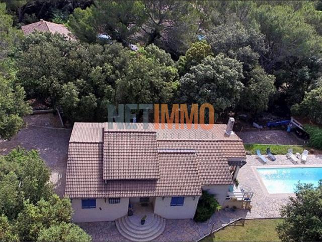Maison avec piscine et grande parcelle divisible