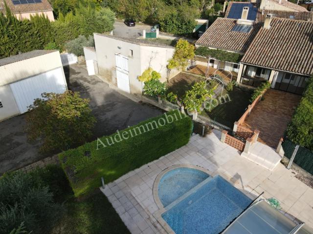 Maison avec piscine et hangar