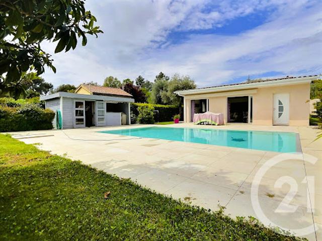 Maison avec piscine et jardin