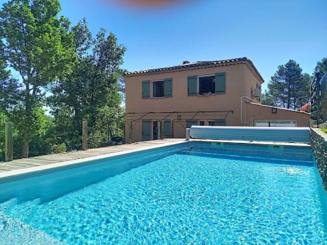Maison avec piscine et jardin