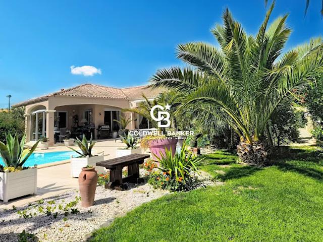 Maison avec piscine et jardin
