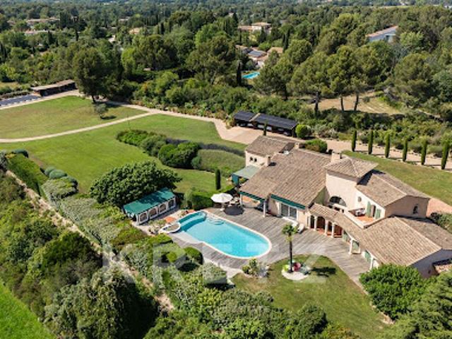 Maison avec piscine et jardin
