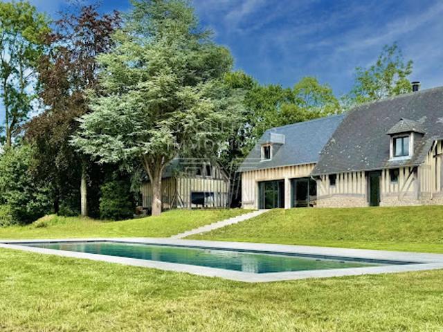 Maison avec piscine et jardin