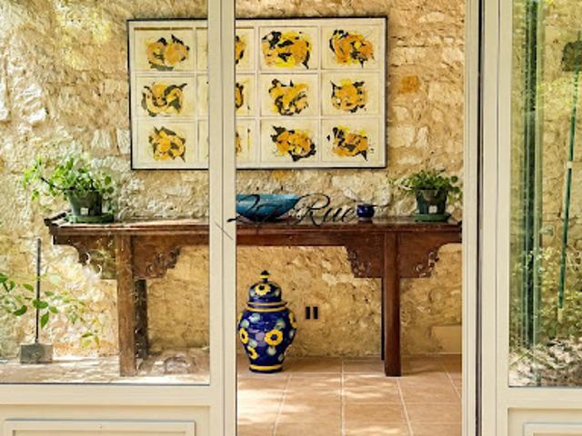 Maison avec piscine et jardin