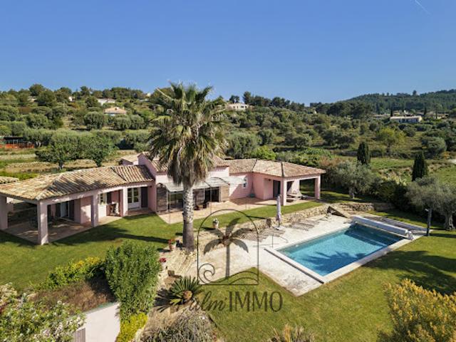 Maison avec piscine et terrasse