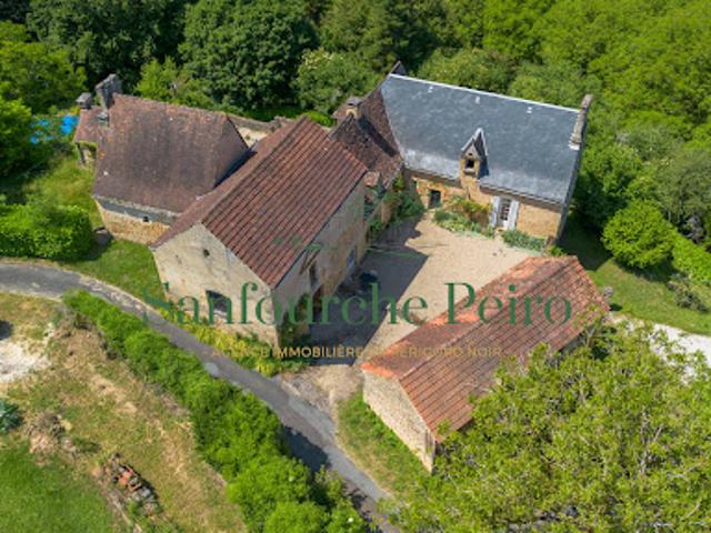 Maison avec piscine et jardin