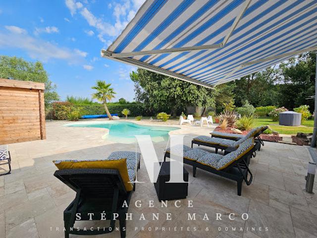 Maison avec piscine et jardin
