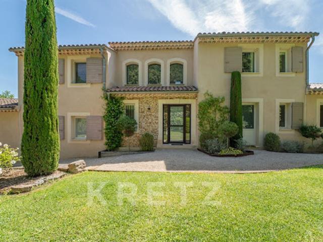 Maison avec piscine et jardin