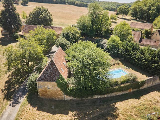 Maison avec piscine et jardin