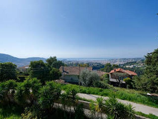 Maison avec Piscine et Jardin