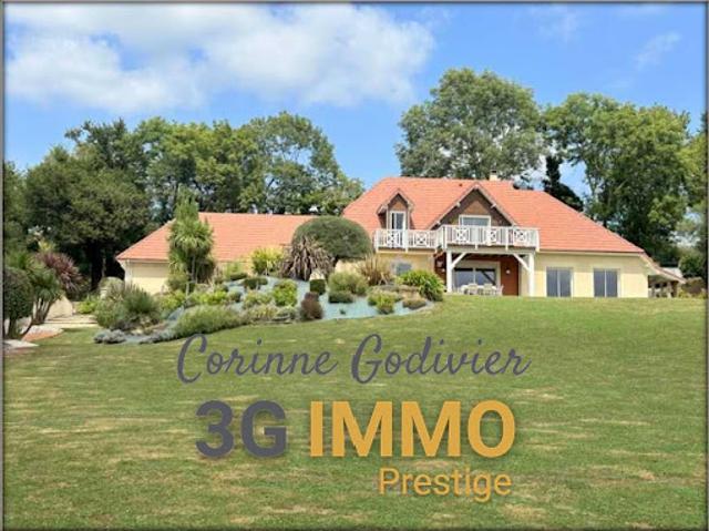 Maison avec piscine et jardin