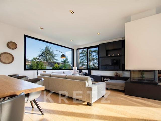 Maison avec piscine et jardin