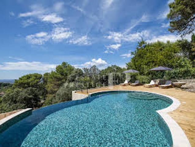 Maison avec Piscine et Jardin