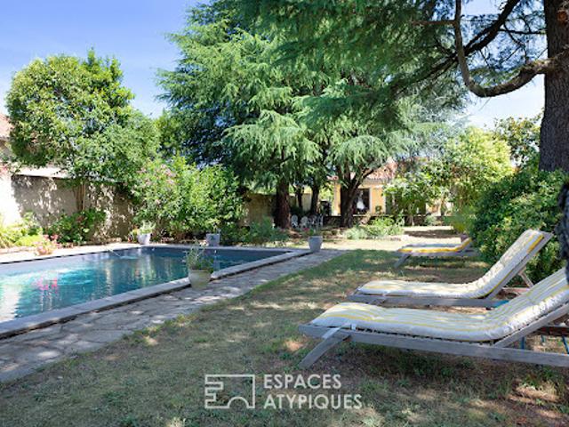 Maison avec piscine et jardin
