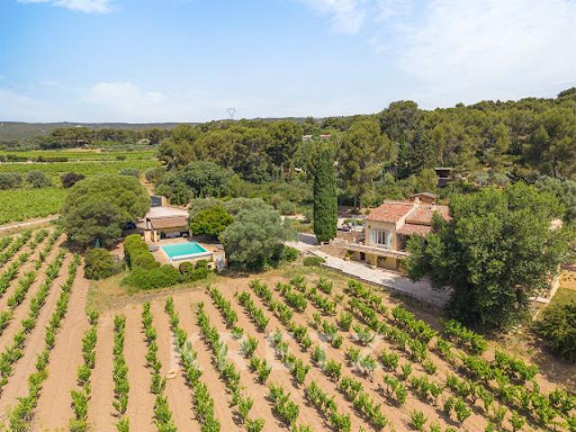 Maison avec piscine et jardin