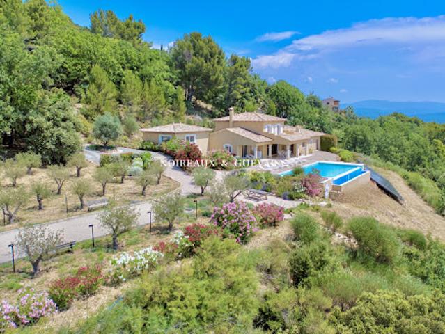 Maison avec piscine et jardin