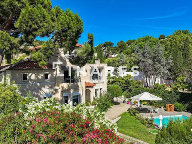 Maison avec piscine et jardin