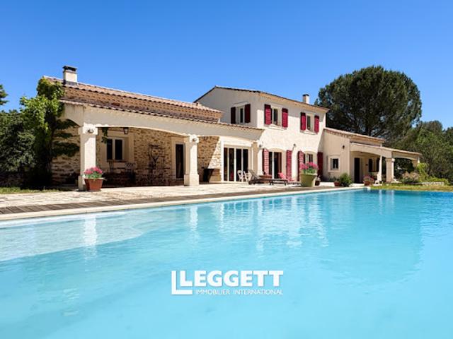 Maison avec piscine et jardin