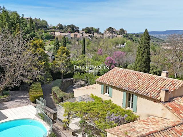Maison avec piscine et jardin