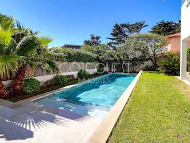 Maison avec Piscine et Jardin
