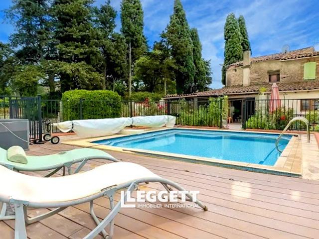 Maison avec piscine et jardin