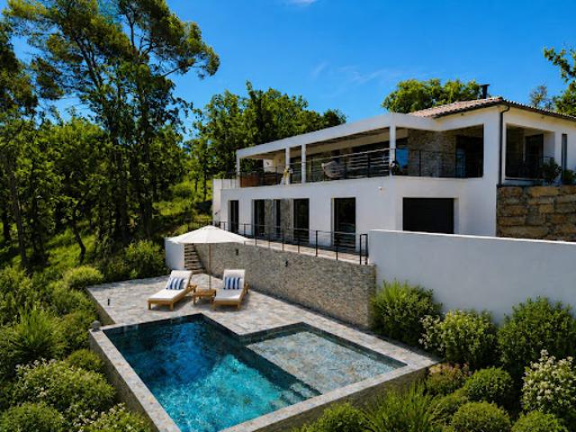 Maison avec piscine et jardin