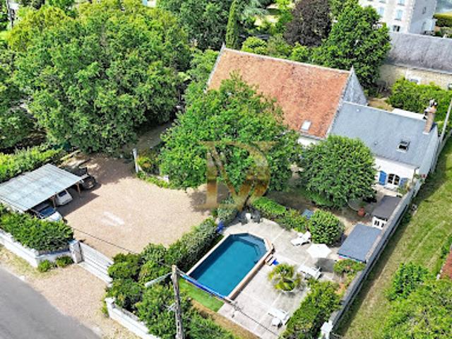 Maison avec piscine et jardin