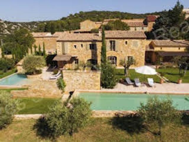 Maison avec Piscine et Jardin