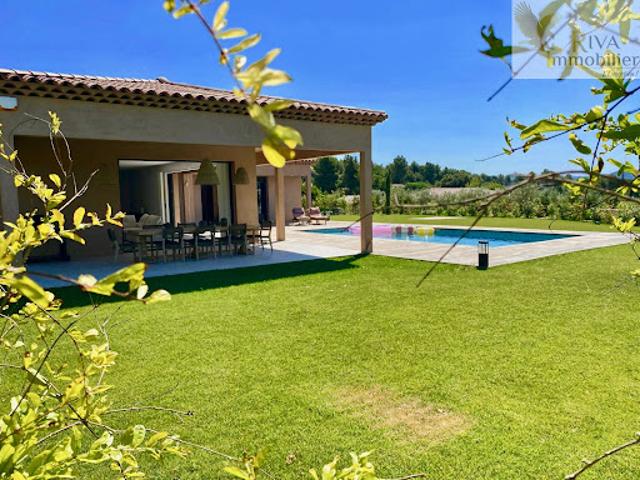 Maison avec piscine et jardin