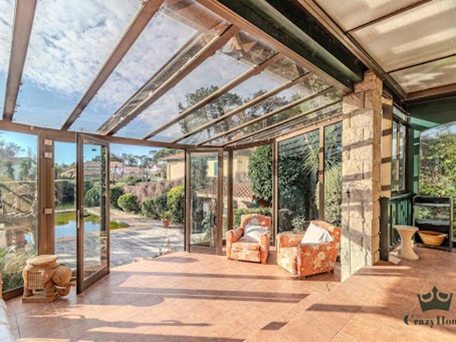 Maison avec piscine et jardin