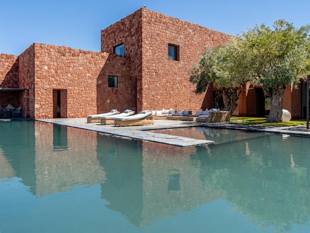 Maison avec piscine et jardin