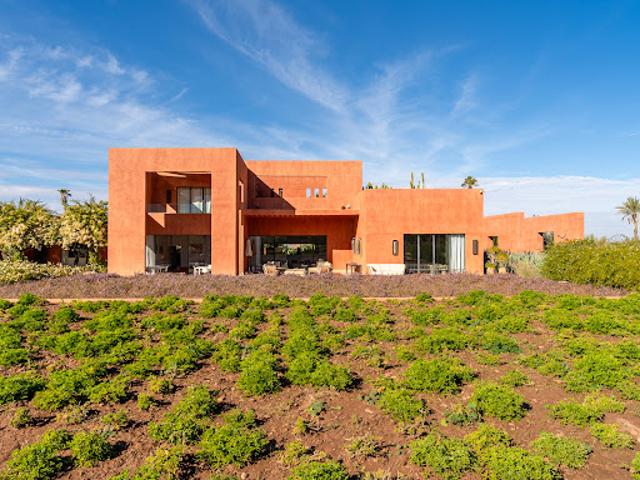 Maison avec piscine et jardin