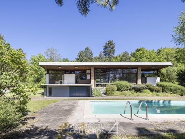 Maison avec piscine et jardin