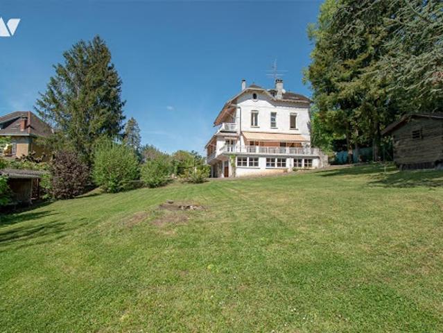 Maison avec jardin et terrasse