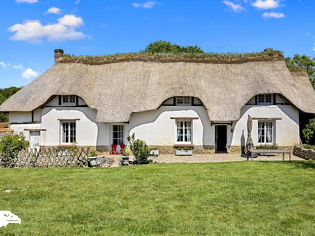 Maison avec piscine et jardin