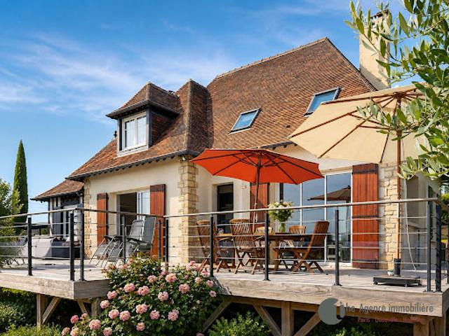 Maison avec piscine et jardin