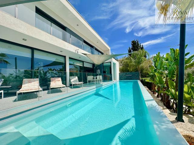 Maison avec piscine et terrasse
