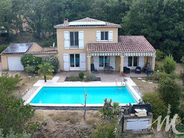 Maison avec piscine et jardin
