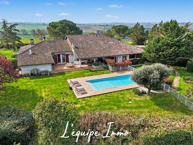 Maison avec piscine et jardin