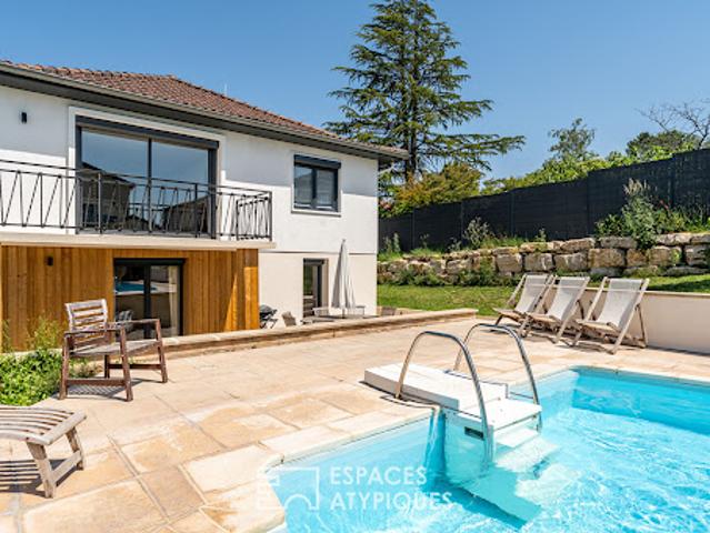 Maison avec piscine et jardin