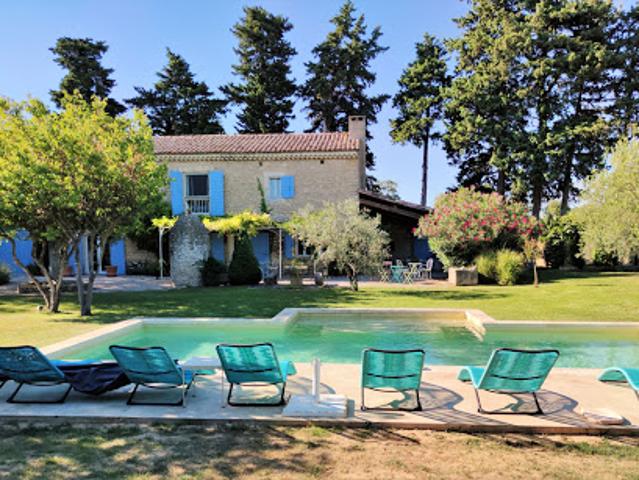 Maison avec piscine et jardin