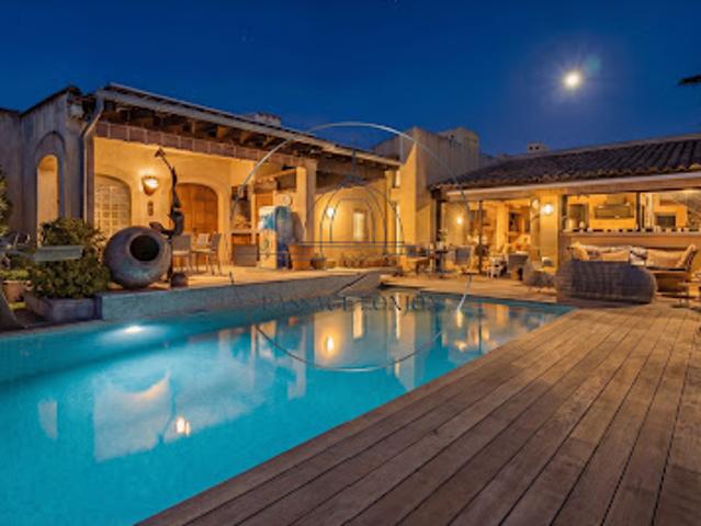 Maison avec piscine et jardin