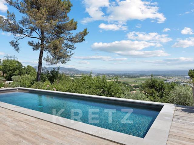 Maison avec piscine et jardin