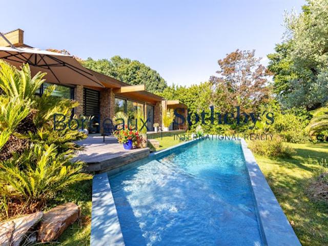 Maison avec piscine et jardin
