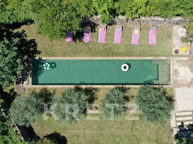 Maison avec piscine et jardin