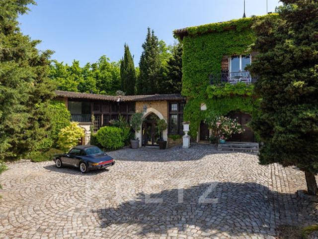 Maison avec piscine et jardin