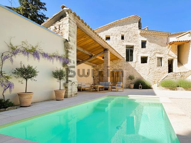 Maison avec piscine et jardin
