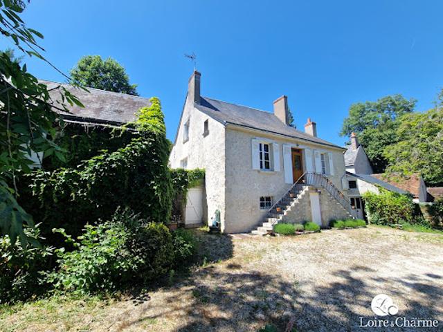 Maison avec piscine et jardin