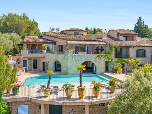 Maison avec piscine et jardin