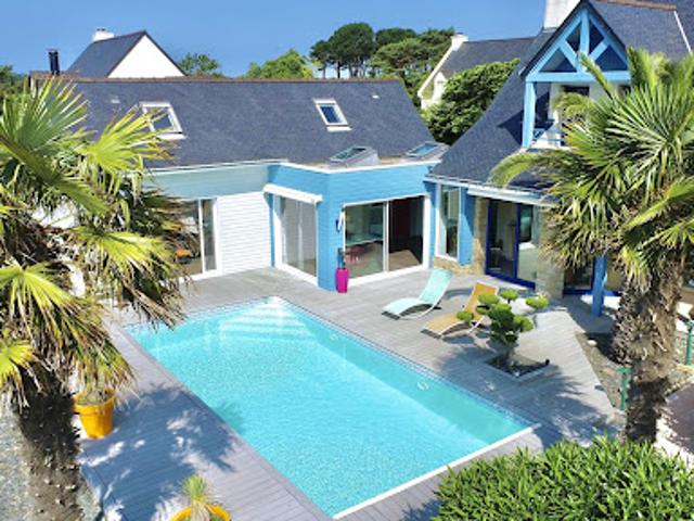 Maison avec piscine et jardin